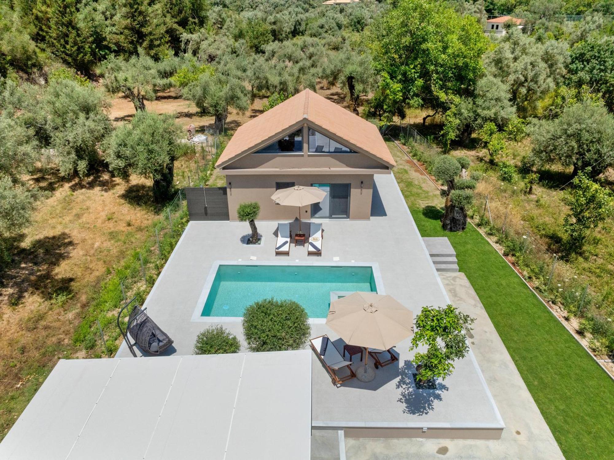 Luxury Waterfalls Privet Pool Jaccuzi Villa Nydri (Lefkada)